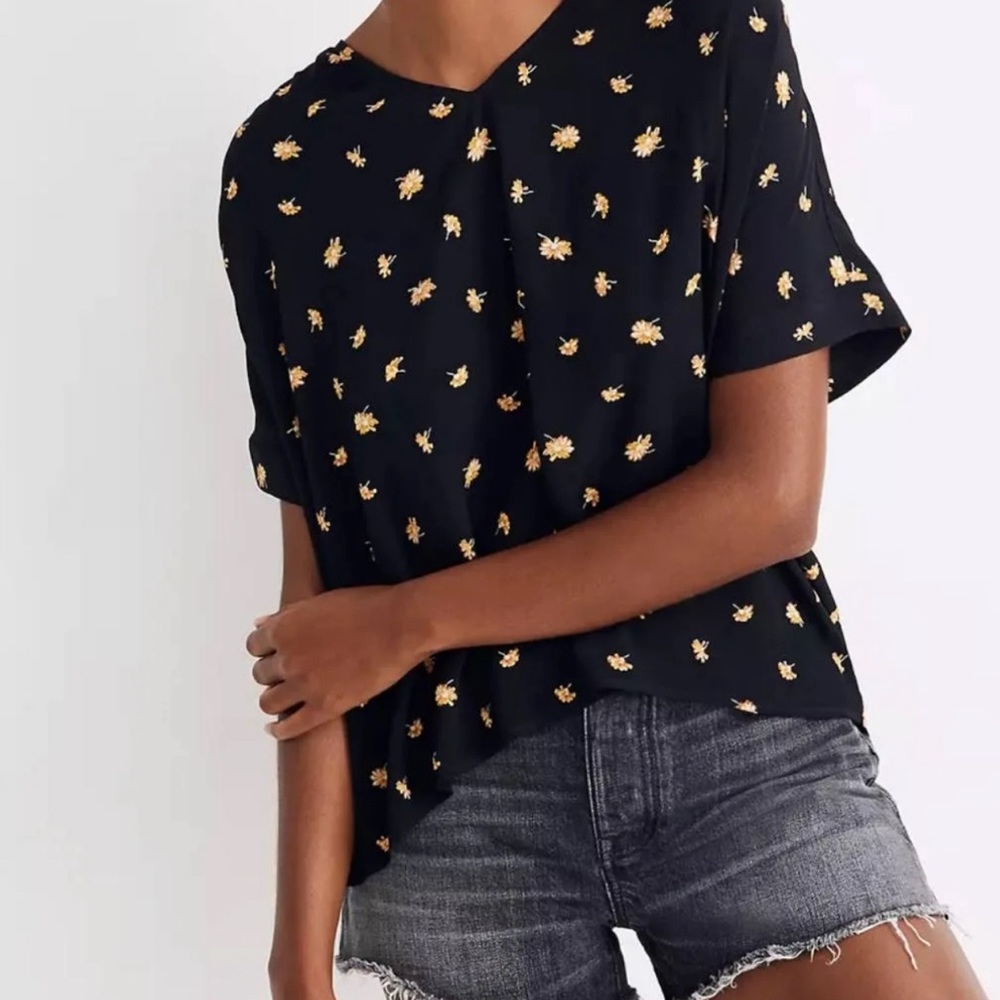 Madewell Drapey V-Neck Button-Back Top In French Daisies S